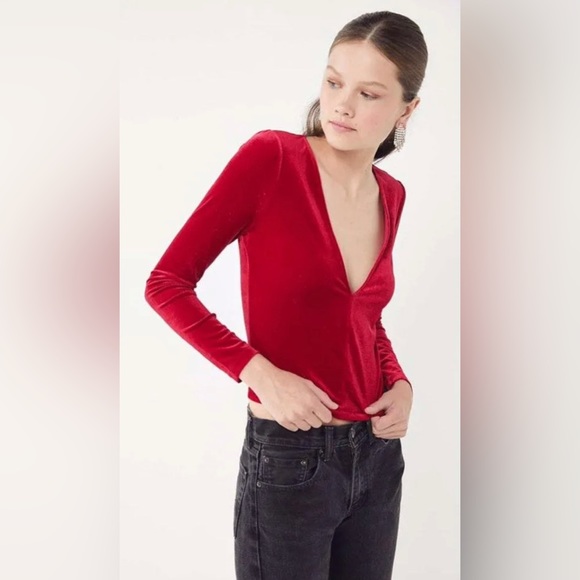 Urban Outfitters Red V Neck Top - Picture 2 of 8